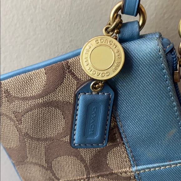 👜 Authentic Coach Signature Tote & Coin Purse👜 - Picture 14 of 15